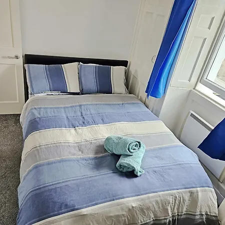 City Centre Apartment With Wifi And Self Check-In! Bath Exterior photo