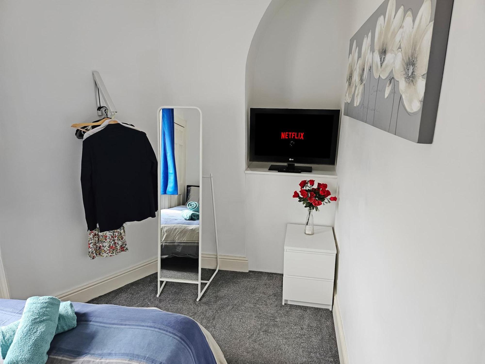 Centre With Wifi And Self Check-in! * Bath